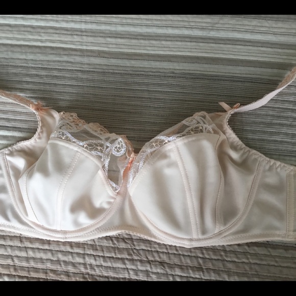 European bras, Nessa brand, size 80G,Canada size 38G - Picture 7 of 7